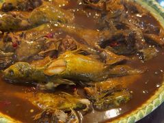 -鸿亨泰杂鱼馆(港馨家园店)