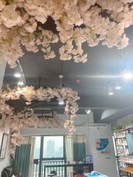 -潮店·虞妃妮轻奢美甲美睫馆
