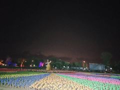 -田园东方蜜桃村的田野营地