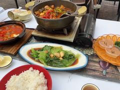 -刘姐啤酒鱼民族演艺餐厅(西街总店)