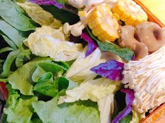 蔬菜菌菇拼盘-咕嘟草帽鱼·牛奶一样的鲜鱼汤(包河万达广场创始店)