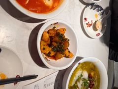 -渝是乎酸菜鱼·川渝小炒(新世界百货望京店)