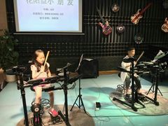 -IN-SHOW音秀音乐艺术中心 架子鼓钢琴(大宁校区)