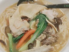 -蒙自源米线大王(东站店)