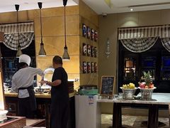 -上海皇廷花园酒店·西餐厅·自助餐