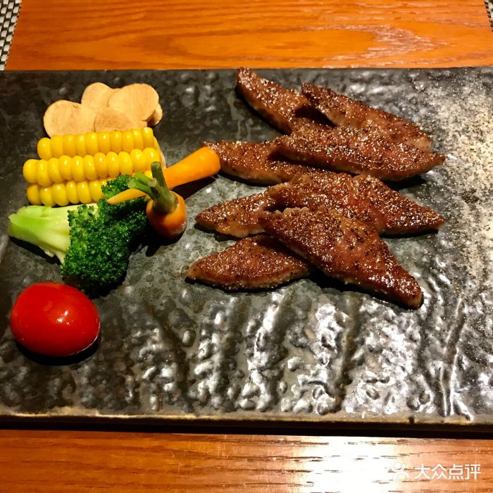 鮨谷aburiya·日料铁板烧(合生汇店)铁板和牛图片