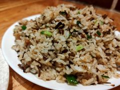 绍子炒饭-嘉州叶婆婆钵钵鸡(建设路店)