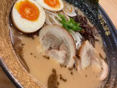 镇店黑丸黑香拉面-Uni 忧你の深夜食堂(浦江万达广场店)