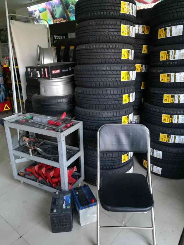 小李补胎(如意西路店)-"很棒,换的轮胎很耐用.价格也很公道.