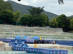 -十万大山布透温泉