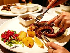 -Efes Turkish & Mediterranean Cuisine 艾菲斯餐厅(陆家嘴店)