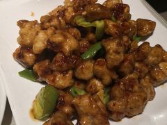 -老码头黑皮肘子锅包肉(赣水路店)