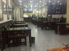 大堂-牛一嘴·兰州牛肉面·大盘鸡(财富中心店)