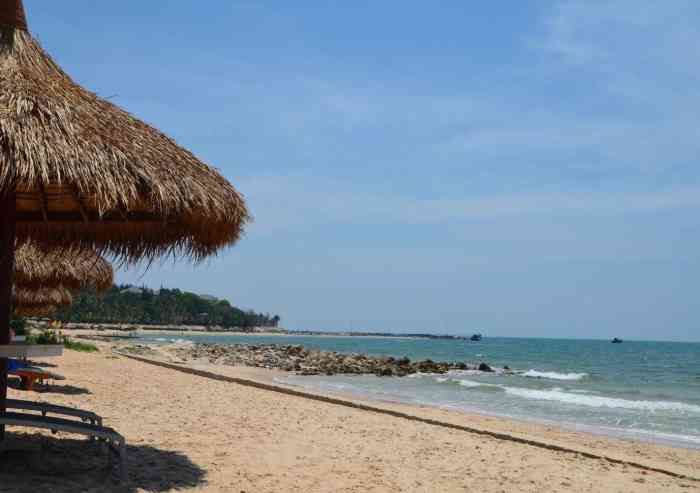 美奈海滩-"挺喜欢这片海,从日出到日落,纯净的海水,."-大众点评移动版