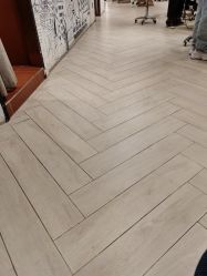-苏豪路易士·嘉玛发廊
