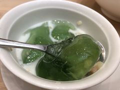 椰林斑斓冰粉-遇见小面(凯德广场店)