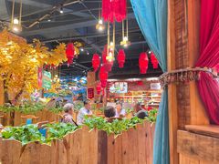 大堂-老滇山寨•云南特色菜•地方菜•民族风情歌舞表演(金碧店)