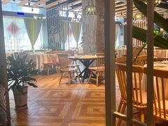-香山湖家家宴(中山陵店)