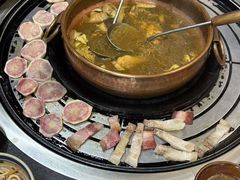 -阿山卓·野生菌火锅·纳西火塘烤肉