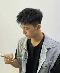 -朗峰专业美发沙龙