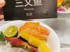 -雍容荟帝王蟹活龙虾展台自助(IFS黑金店)