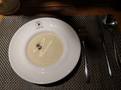 浓汤-半悦牛排(龙湖西宸天街店)