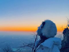 -鬼笑石后山停车场