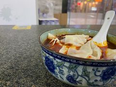 酸辣抄手-春阳水饺(香槟广场店)