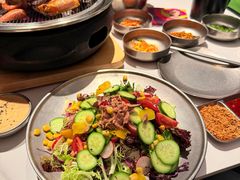 金枪鱼蔬菜沙拉-范儿·嫂子烤肉·精致炭火烤肉(长治路店)