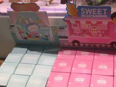 -泡泡玛特POPMART(杭州乐堤港店)