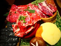 -山川小町·极番烧肉(新地假日广场店)