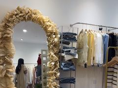 -眷顾自助服装工作室(中南金石国际广场A座店)