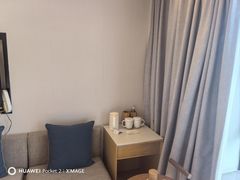 -全季酒店(上海金桥路地铁站店)