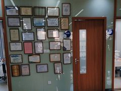 -茂菊口腔连锁(浦东南路店)