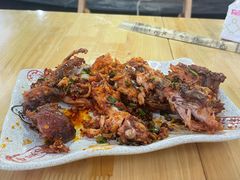 -小辣椒火盆烧烤(温泉南街店)