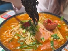 -肥汁米蘭香港米线(定西路店)