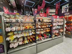 -潮品挚尚(五角场苏宁易购店)