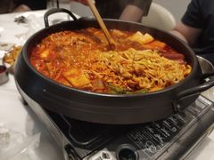 肥牛部队锅-博姆炸鸡精品餐厅(常发广场店)