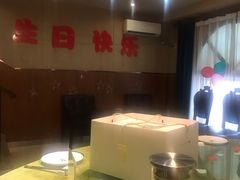 -车之谷·汽车文化主题餐厅(汽开店)