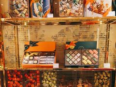 -VENCHI 闻绮(北京国贸商城店)