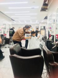 -朗峰专业美发沙龙