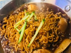 炸酱拉面-富乐满韩国正宗炸鸡韩国料理(虹泉路店)