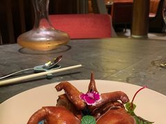 脆皮乳鸽-西安凯悦酒店·湖畔中餐厅