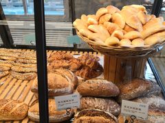 -Dough&Joe团憩(瑞虹天地月亮湾店)