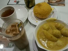 -新大咀港式茶餐厅(宝山万达店)
