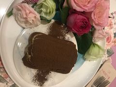 -MEET缘燕窝甜品&Tang's cake(华润万象城店)