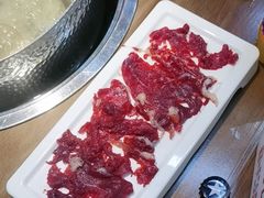 -来龍儿鲜切牛肉自助老火锅