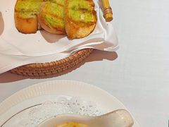 餐前面包-戈雅法餐厅(世界城广场店)