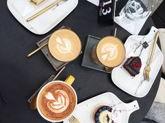 -UNI UNI(环亚凯瑟琳店)