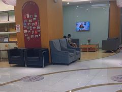 -雅悦齿科(顾村公园店)